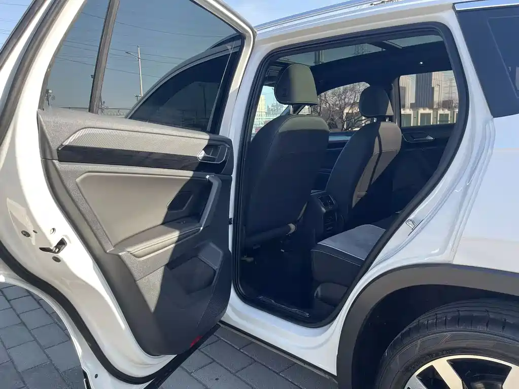 Volkswagen Tayron 2021 380TSI 4Motion R-Line Smart Connect Edition 2022 - thumbnail 15