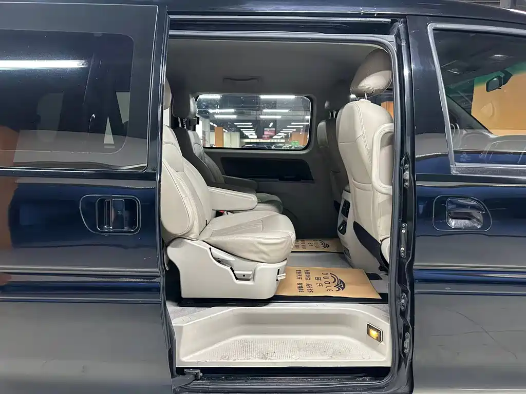 Dongfeng Fengxing Lingzhi 2018 M5L 1.6L 7-seat Luxury Edition 2019 - thumbnail 6