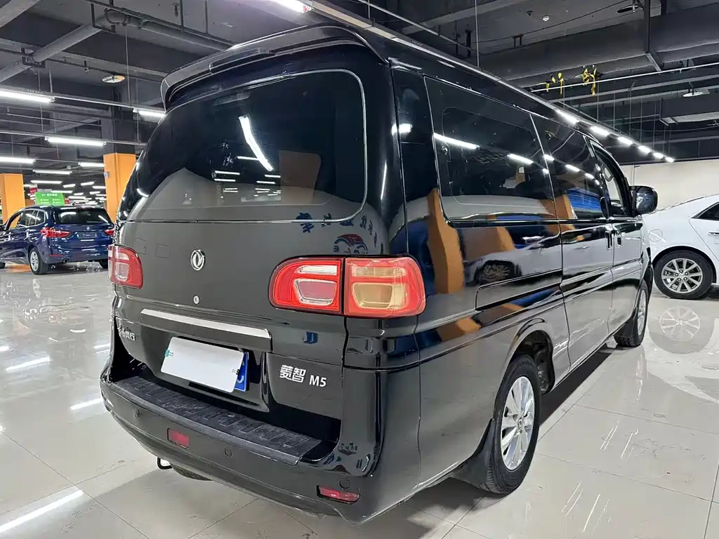 Dongfeng Fengxing Lingzhi 2018 M5L 1.6L 7-seat Luxury Edition 2019 - thumbnail 9