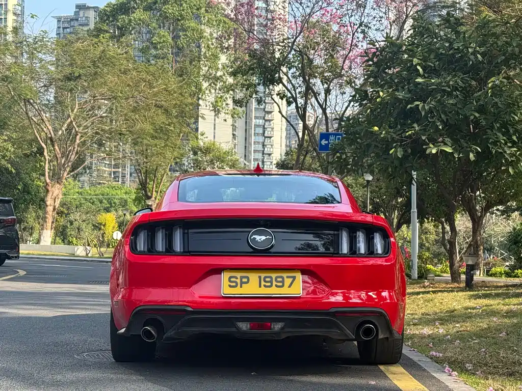 Ford Mustang 2021 2.3T EcoBoost 2021 - thumbnail 5