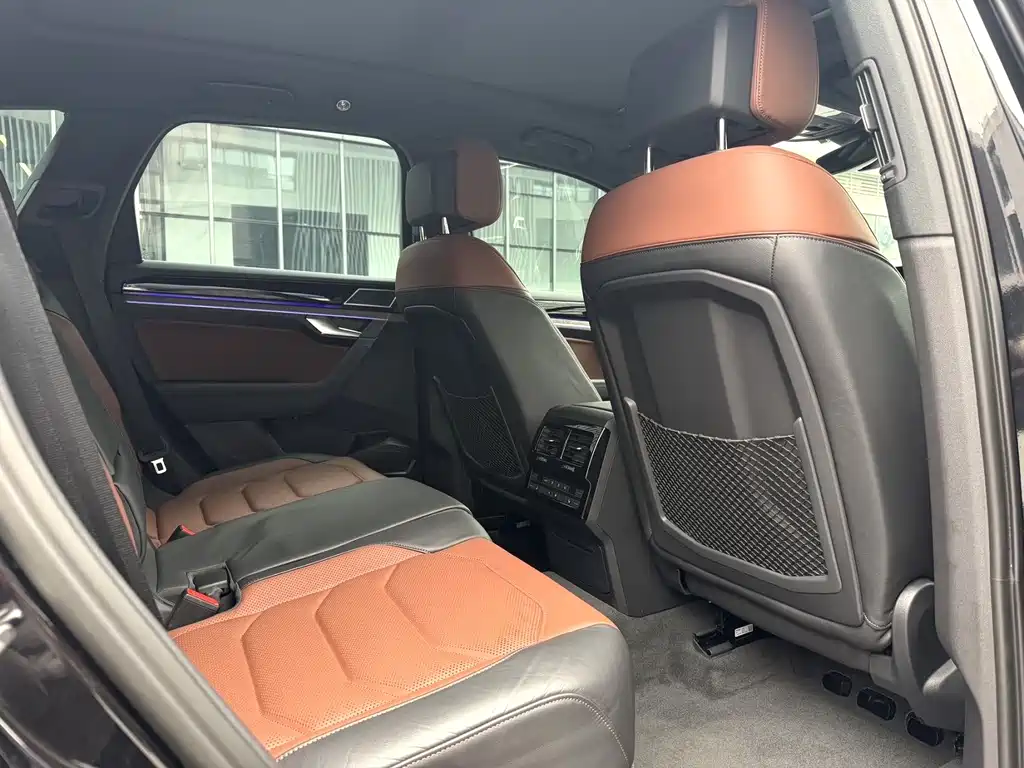 Volkswagen Volkswagen Touareg 2021 3.0TSI R-Line 2020 - thumbnail 6