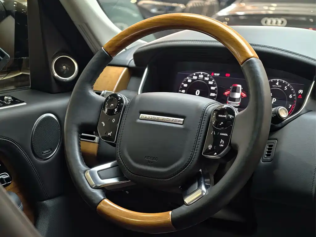 Land Rover Range Rover 2021 3.0 L6 50th Anniversary Edition 2021 - thumbnail 26