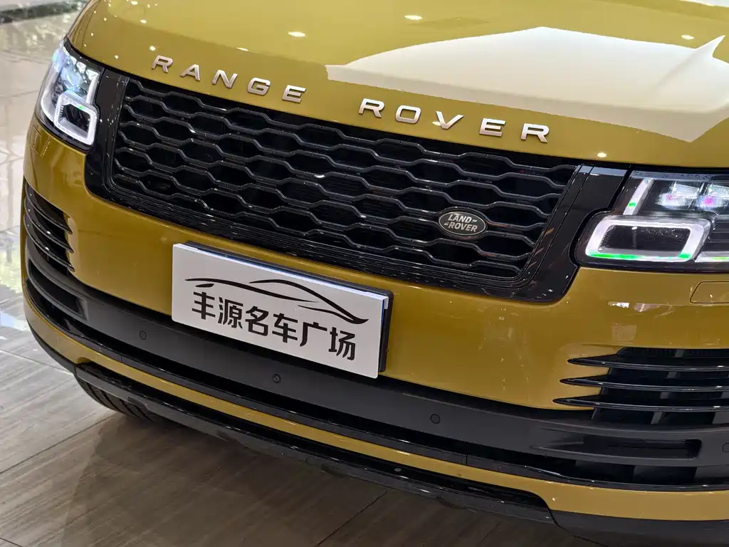 Land Rover Range Rover 2021 3.0 L6 50th Anniversary Edition 2021 - thumbnail 28