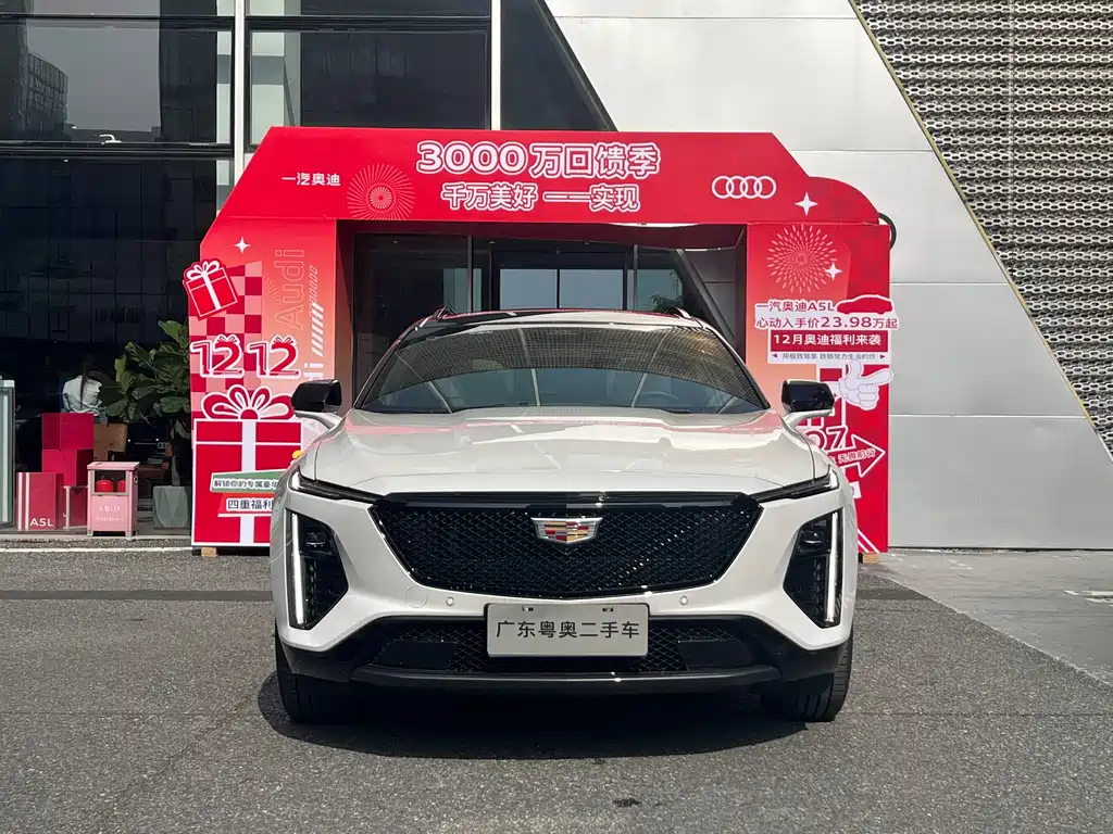 Cadillac Cadillac GT4 2023 25T Luxury 2025 - thumbnail 2