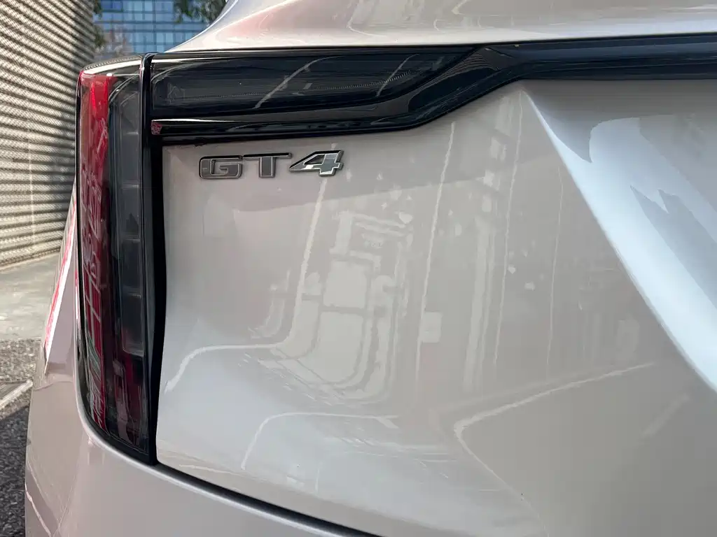 Cadillac Cadillac GT4 2023 25T Luxury 2025 - thumbnail 8