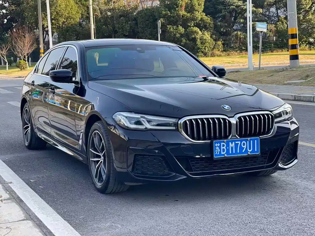 BMW BMW 5 Series 2022 525Li M Sport Package 2022 - thumbnail 3