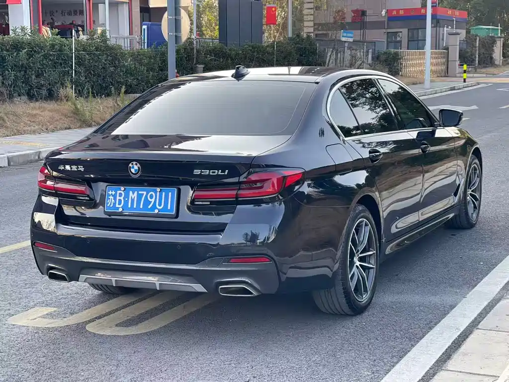 BMW BMW 5 Series 2022 525Li M Sport Package 2022 - thumbnail 4
