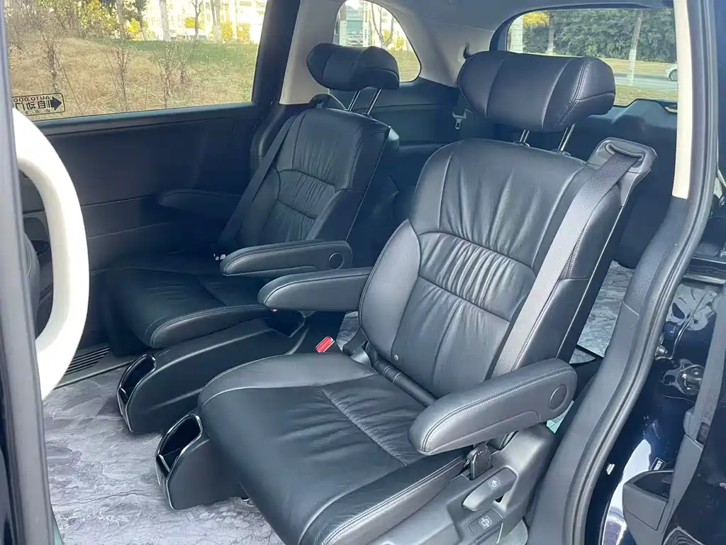Honda Honda Odyssey 2024 2.0L e:HEV Sharp Intelligent Enjoyment Edition 2024 - thumbnail 9