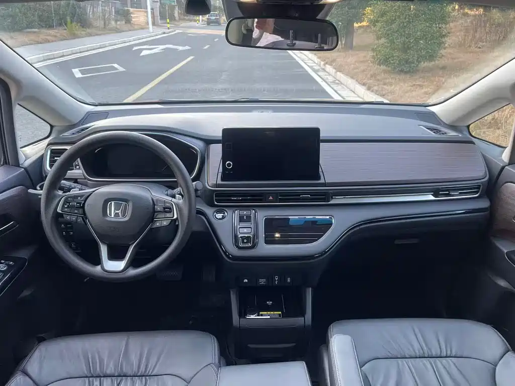 Honda Honda Odyssey 2024 2.0L e:HEV Sharp Intelligent Enjoyment Edition 2024 - thumbnail 11