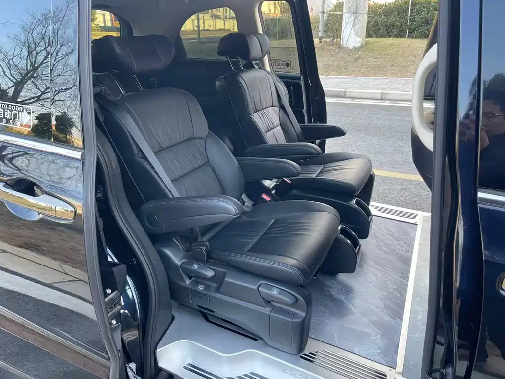 Honda Honda Odyssey 2024 2.0L e:HEV Sharp Intelligent Enjoyment Edition 2024 - thumbnail 14