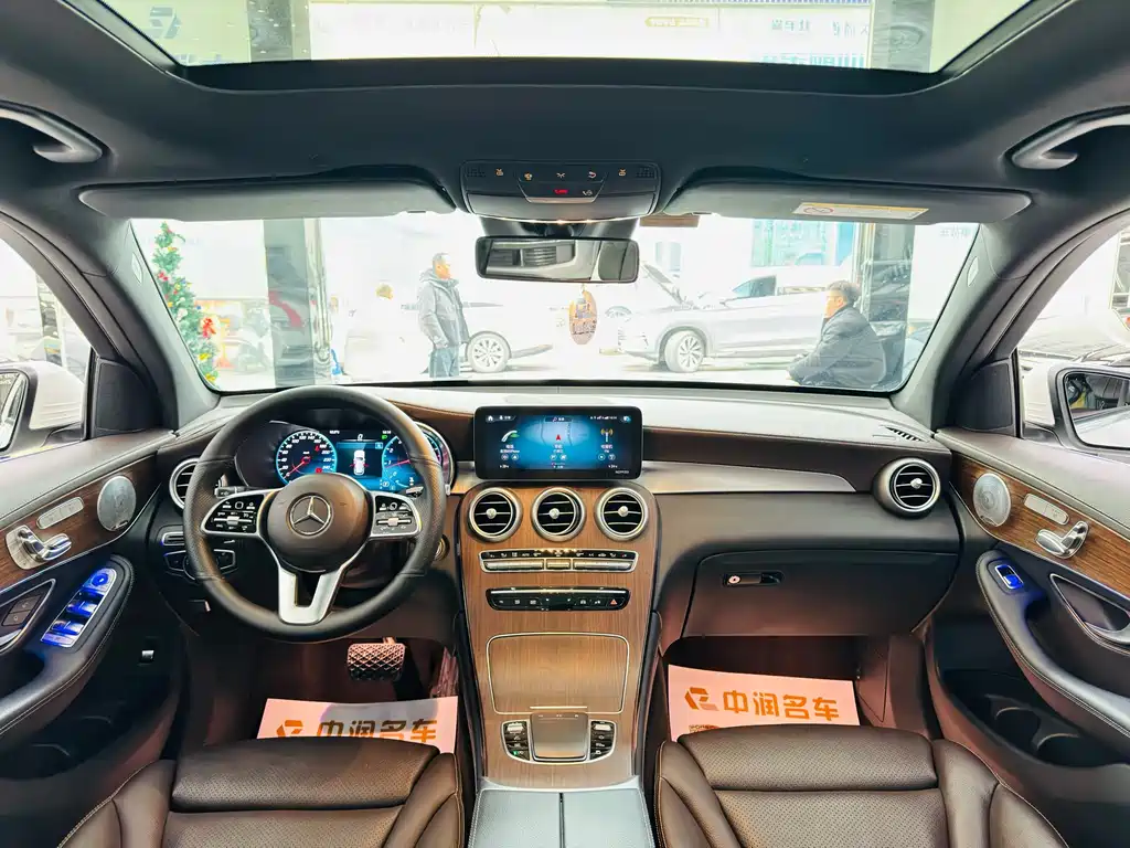 Mercedes-Benz Mercedes-Benz GLC 2021 GLC 300 L 4MATIC Sport Edition 2021 - thumbnail 4