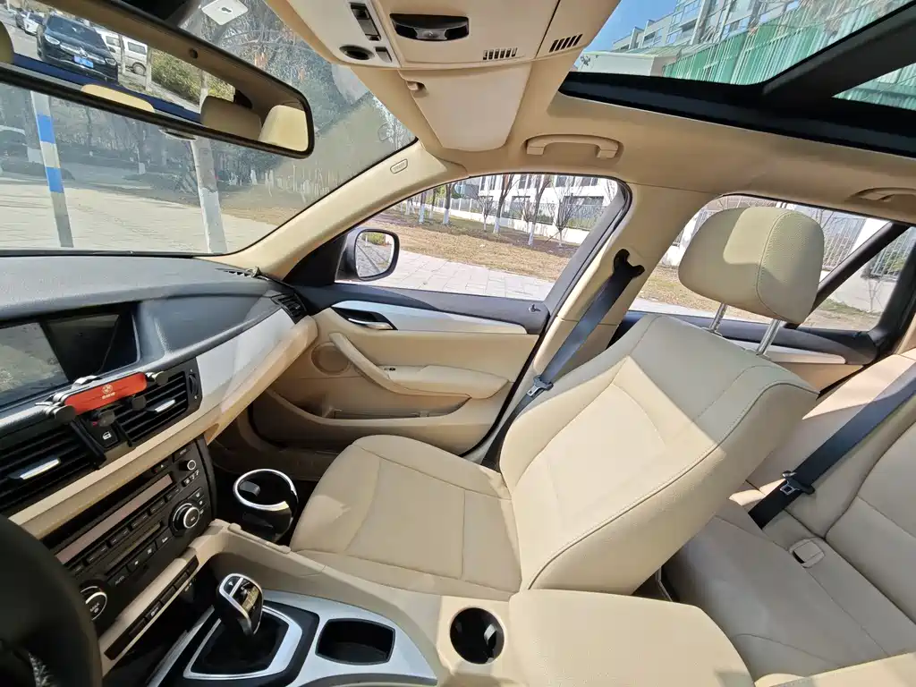 BMW BMW X1 2012 sDrive20i Leading Edition 2012 - thumbnail 10