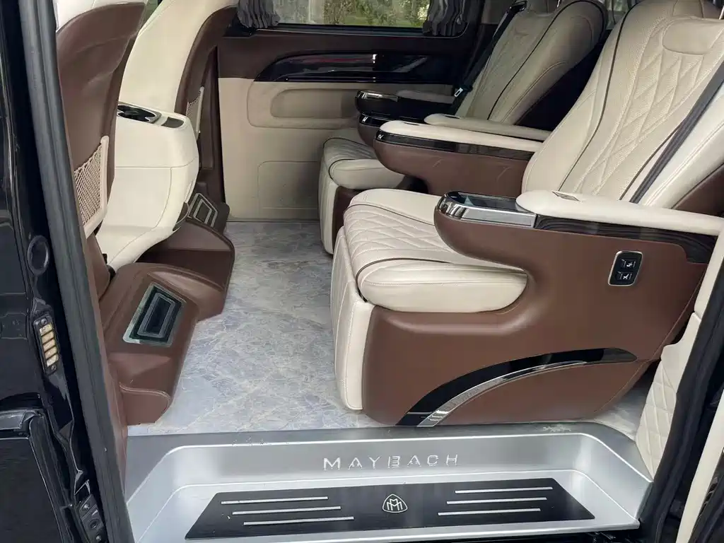 Mercedes-Benz Vito 2020 2.0T Business Edition 7-seater 2020 - thumbnail 6