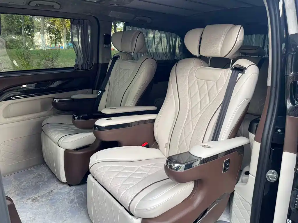Mercedes-Benz Vito 2020 2.0T Business Edition 7-seater 2020 - thumbnail 7