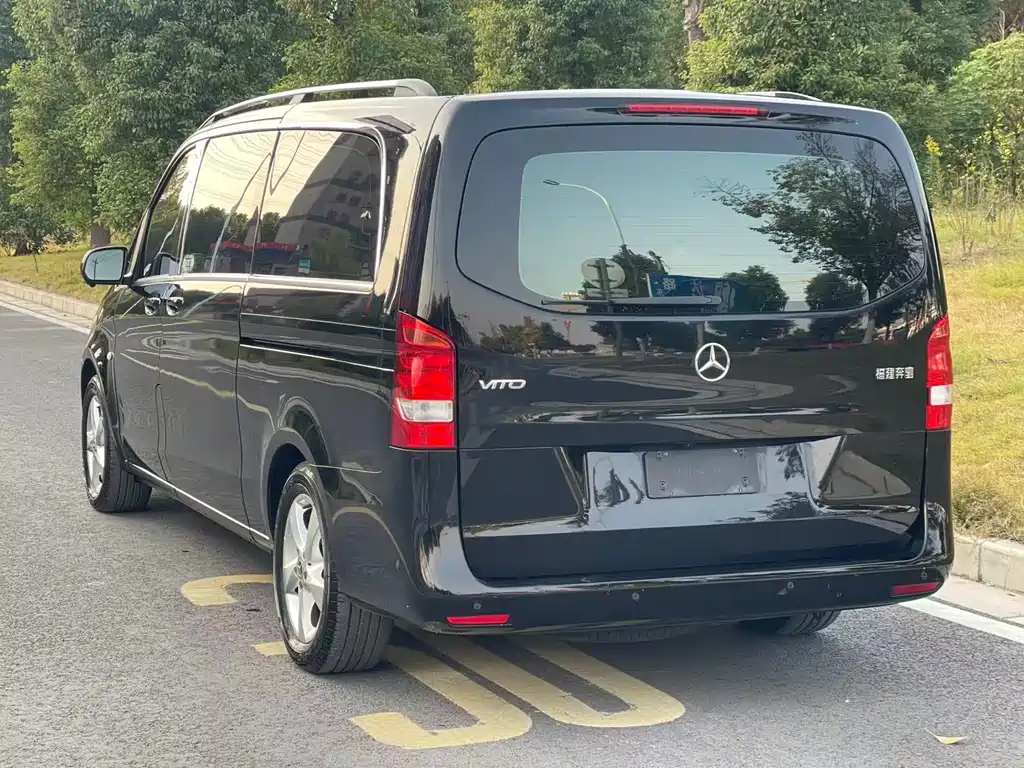 Mercedes-Benz Vito 2020 2.0T Business Edition 7-seater 2020 - thumbnail 13