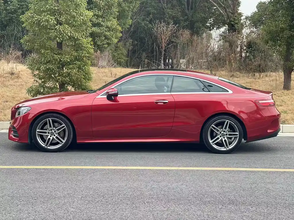 Mercedes-Benz Mercedes-Benz E-Class Coupe E 260 2020 Model 2020 - thumbnail 7