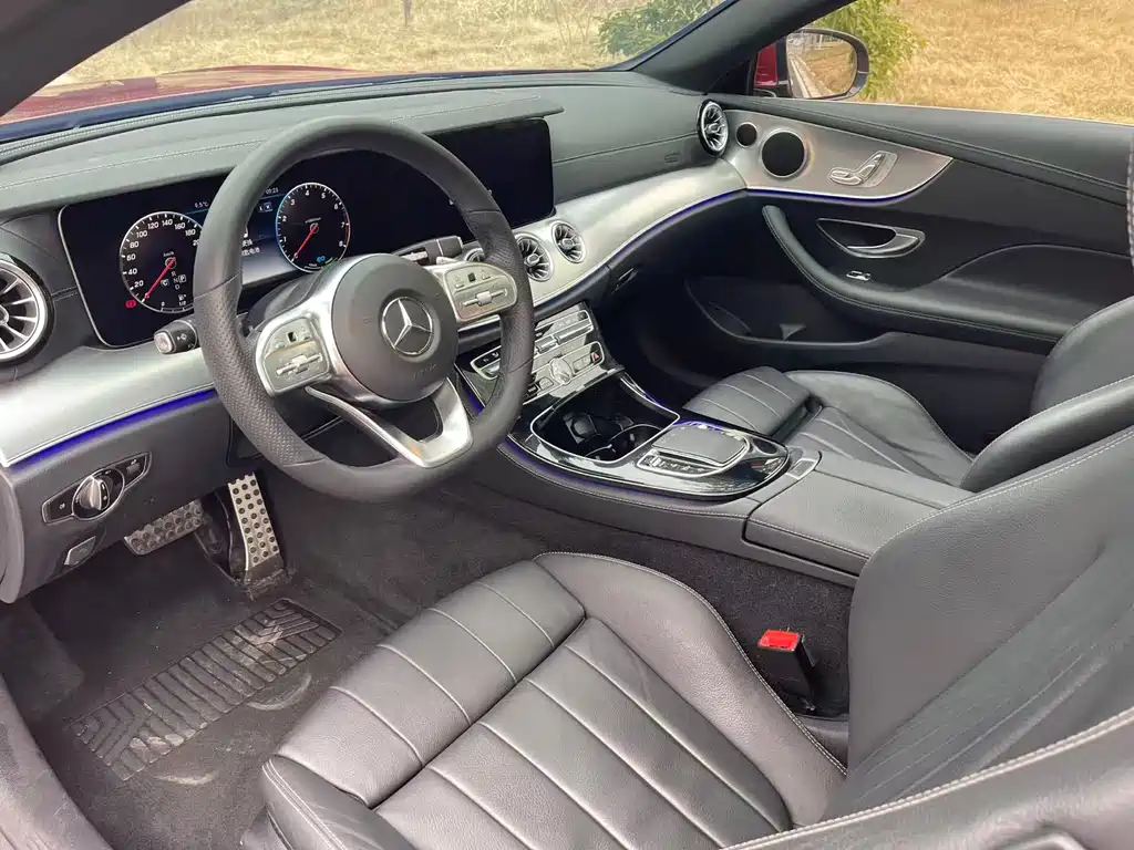 Mercedes-Benz Mercedes-Benz E-Class Coupe E 260 2020 Model 2020 - thumbnail 9