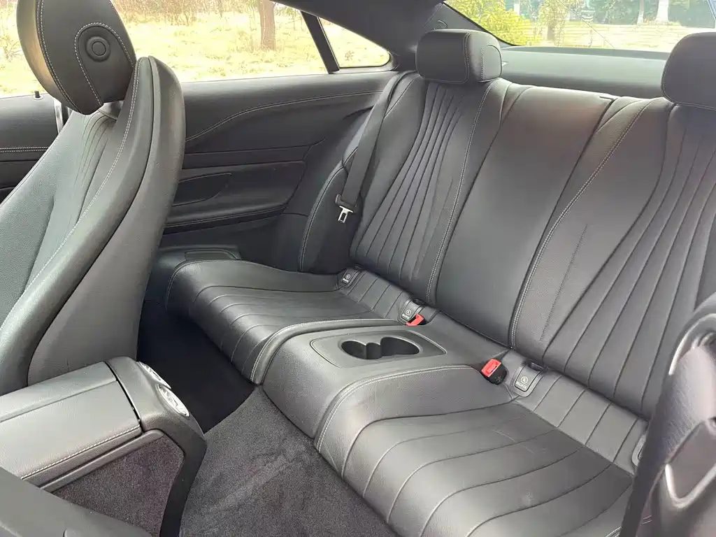 Mercedes-Benz Mercedes-Benz E-Class Coupe E 260 2020 Model 2020 - thumbnail 10
