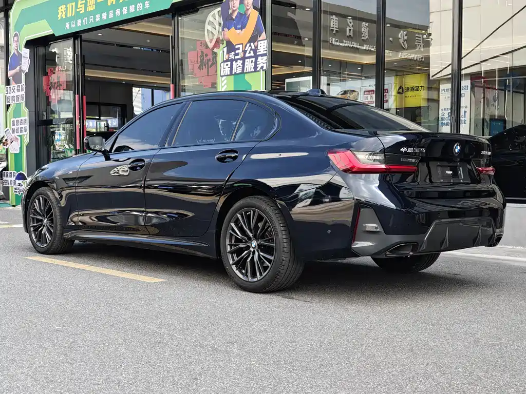 BMW BMW 3 Series 2023 325Li M Sport Shadow Night Package 2023 - thumbnail 4