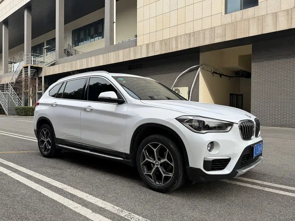 BMW BMW X1 2018 sDrive18Li Premium Model 2018 - thumbnail 3