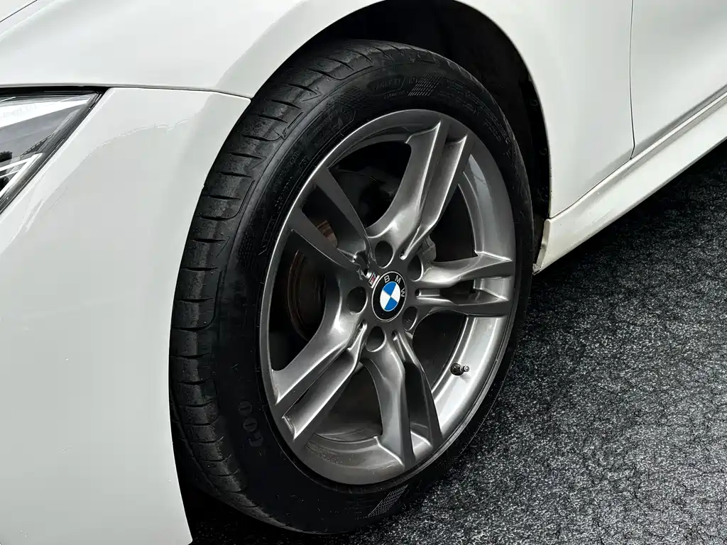 BMW BMW 3 Series 2018 320i M Sport Package 2018 - thumbnail 2