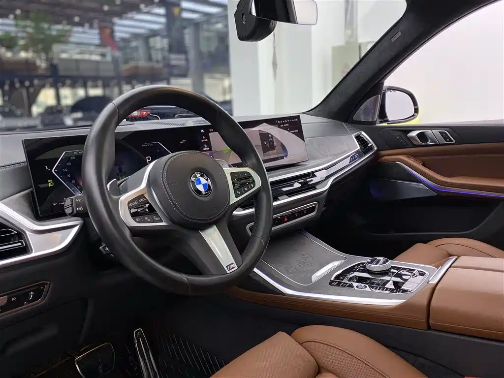 BMW BMW X7 xDrive40i M Sport Package Premium 2023 - thumbnail 7