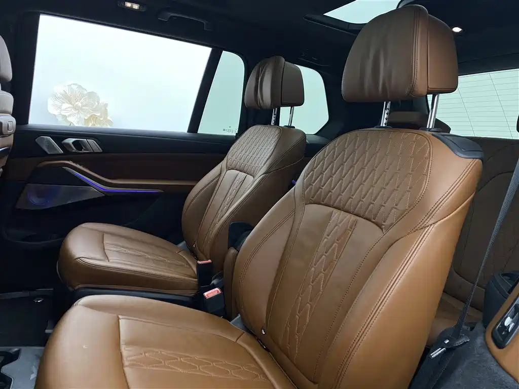 BMW BMW X7 xDrive40i M Sport Package Premium 2023 - thumbnail 9