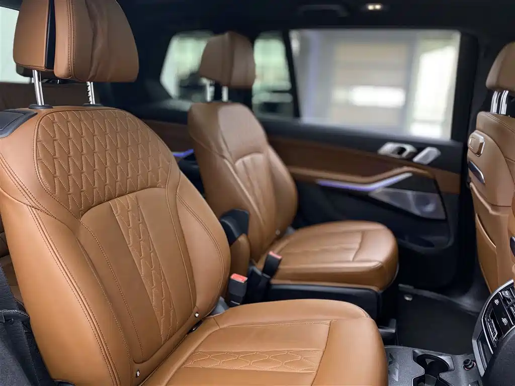 BMW BMW X7 xDrive40i M Sport Package Premium 2023 - thumbnail 13