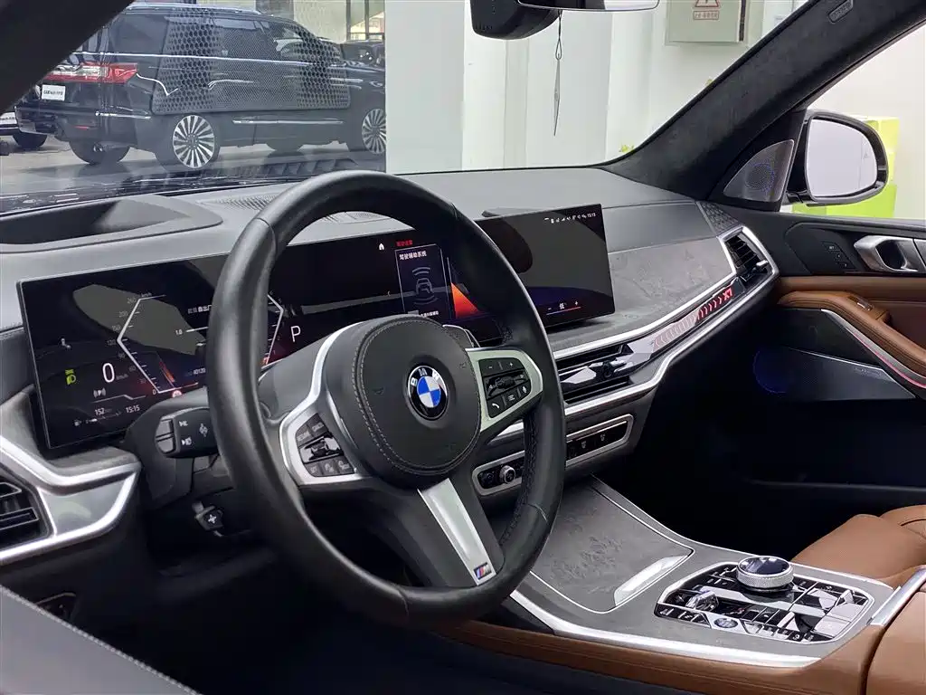 BMW BMW X7 xDrive40i M Sport Package Premium 2023 - thumbnail 28