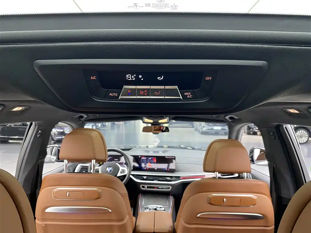 BMW BMW X7 xDrive40i M Sport Package Premium 2023 - thumbnail 30
