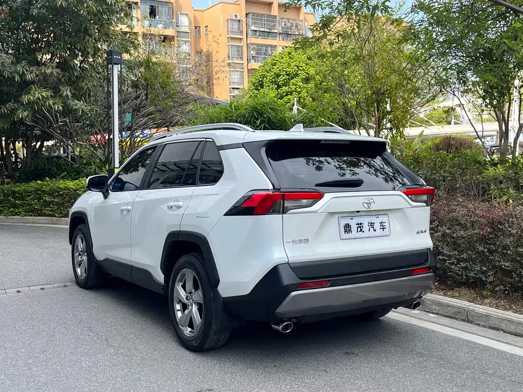 Toyota RAV4 2022 2.0L CVT 2WD Fashion Edition 2022 - thumbnail 5
