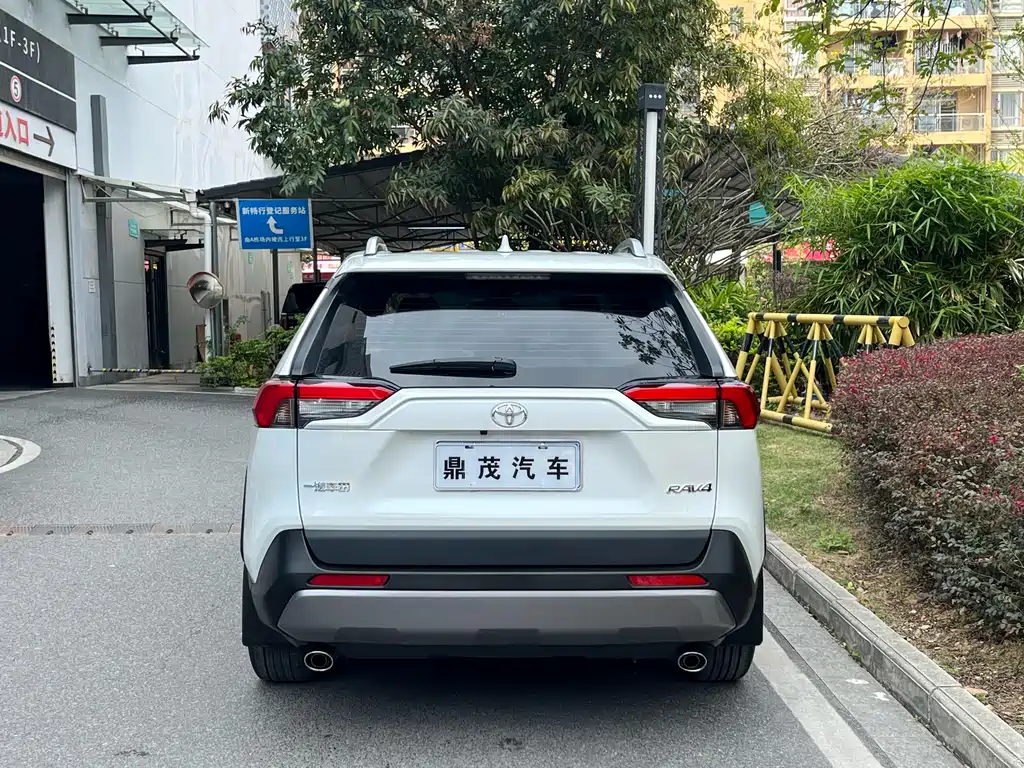 Toyota RAV4 2022 2.0L CVT 2WD Fashion Edition 2022 - thumbnail 7