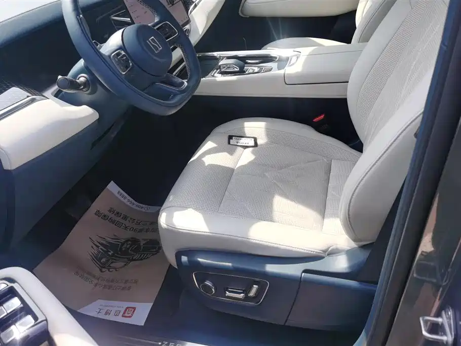 Zeekr Zeekr 009 2024 7 Seat Aisle Version AWD 140kWh 2024 - thumbnail 9