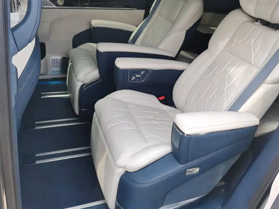 Zeekr Zeekr 009 2024 7 Seat Aisle Version AWD 140kWh 2024 - thumbnail 11