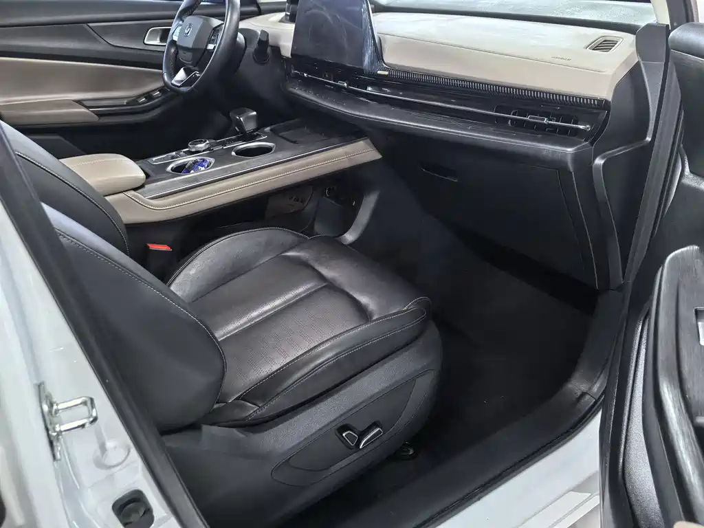 Changan Changan CS55 PLUS 2022 2nd Gen 1.5T DCT Premium 2022 - thumbnail 12