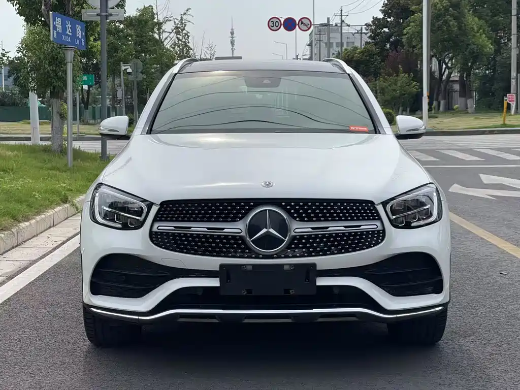 Mercedes-Benz Mercedes-Benz GLC 2020 GLC 300 L 4MATIC Sport Edition 2020 - thumbnail 2