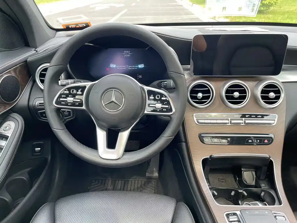 Mercedes-Benz Mercedes-Benz GLC 2020 GLC 300 L 4MATIC Sport Edition 2020 - thumbnail 12