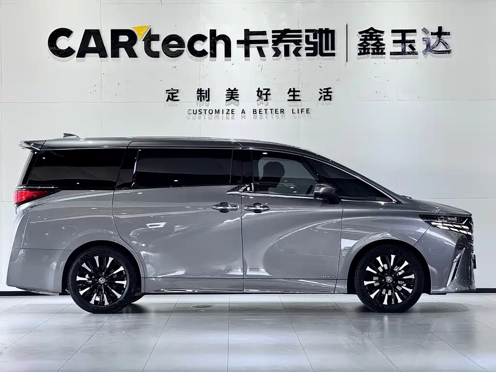 Toyota Alphard 2024 Model Hybrid 2.5L Premium Edition 2024 - thumbnail 4