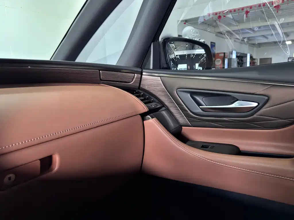 Toyota Alphard 2024 Model Hybrid 2.5L Premium Edition 2024 - thumbnail 25