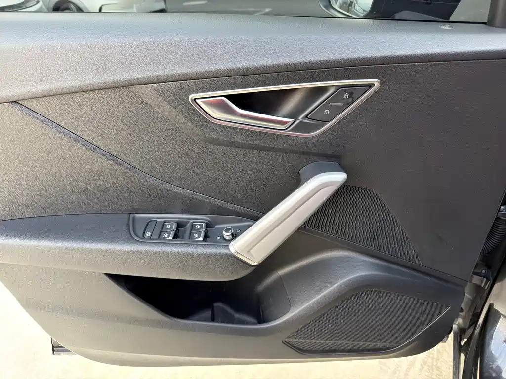 Audi Audi Q2L 2021 35 TFSI Sport Edition 2021 - thumbnail 7