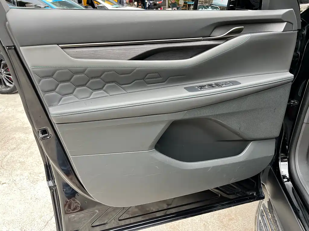 Ford Ford Edge 2023 Edge L 2.0T EcoBoost FWD 7-seater Luxury Edition 2023 - thumbnail 6