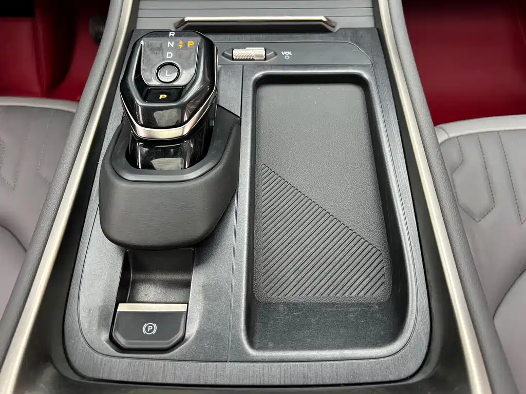 Ford Ford Edge 2023 Edge L 2.0T EcoBoost FWD 7-seater Luxury Edition 2023 - thumbnail 17