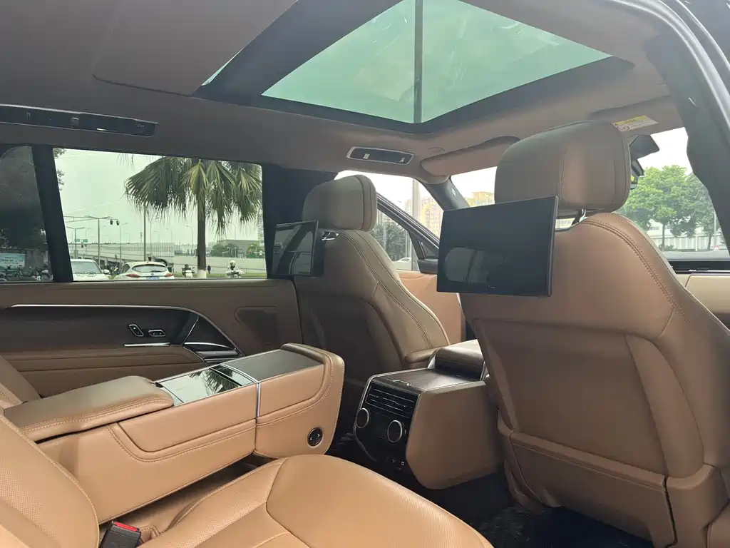 Land Rover Range Rover 2024 3.0 L6 400PS Autobiography Long Wheelbase 2024 - thumbnail 8