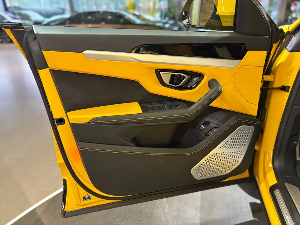 Lamborghini Lamborghini Urus 2018 4.0T V8 2019 - thumbnail 7