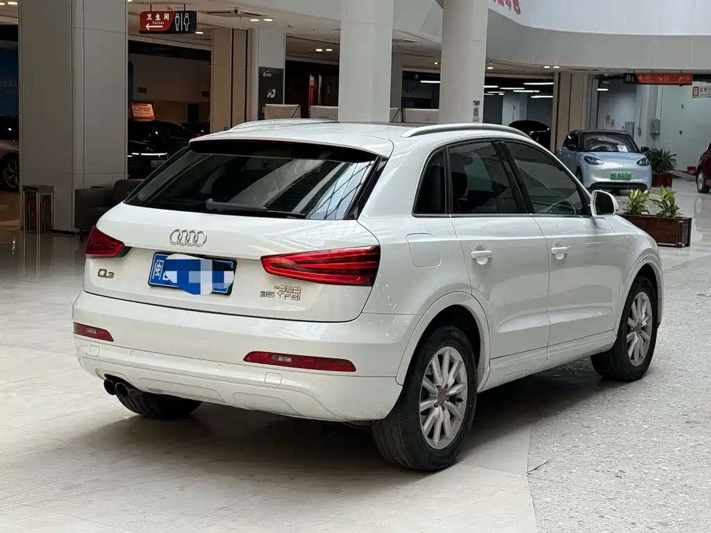 Audi Audi Q3 2013 35 TFSI Progressive Edition 2014 - thumbnail 4