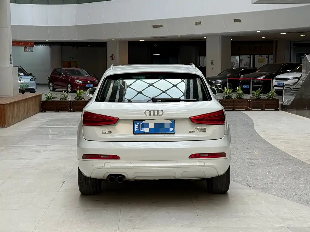 Audi Audi Q3 2013 35 TFSI Progressive Edition 2014 - thumbnail 5