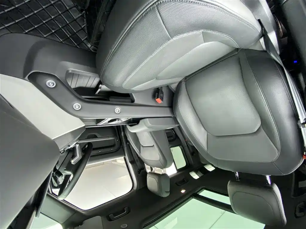 Land Rover Land Rover Defender 2023 Model Year Facelift 110 3.0T P400 X-DYNAMIC HSE 2023 - thumbnail 11
