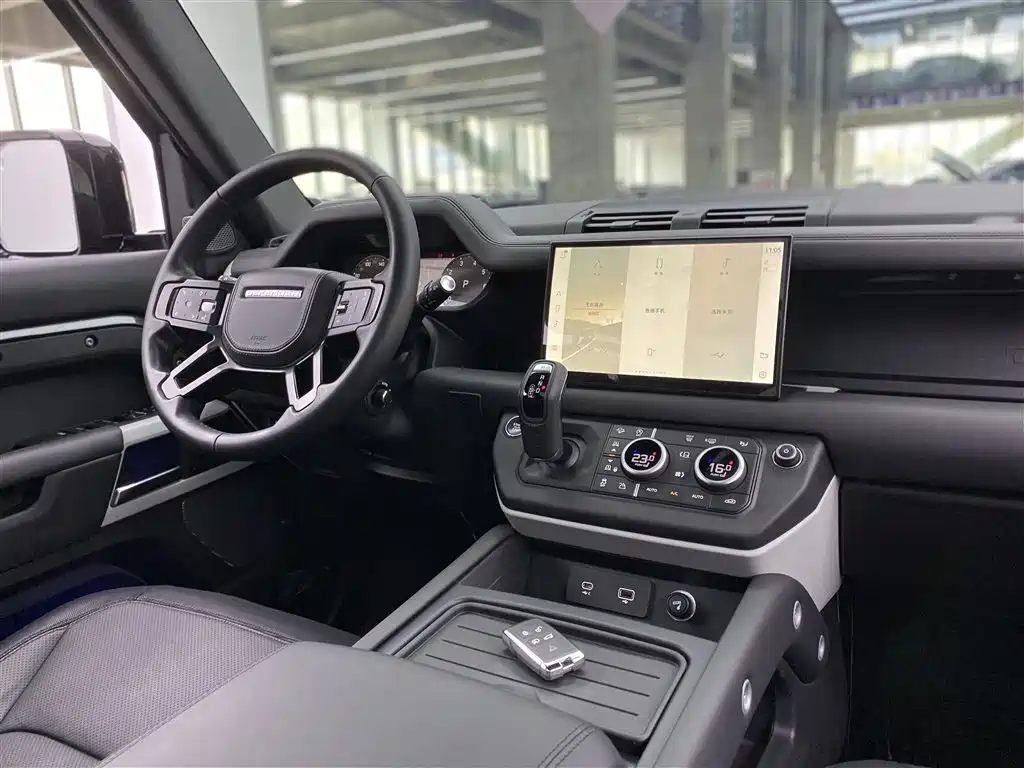 Land Rover Land Rover Defender 2023 Model Year Facelift 110 3.0T P400 X-DYNAMIC HSE 2023 - thumbnail 15