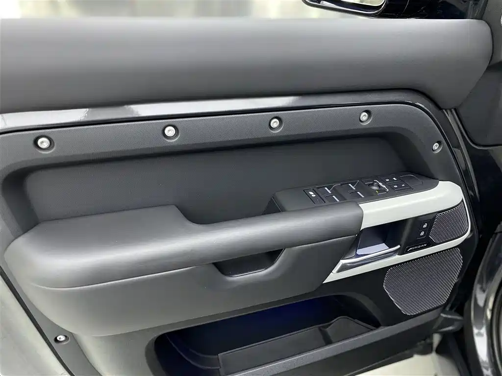 Land Rover Land Rover Defender 2023 Model Year Facelift 110 3.0T P400 X-DYNAMIC HSE 2023 - thumbnail 22