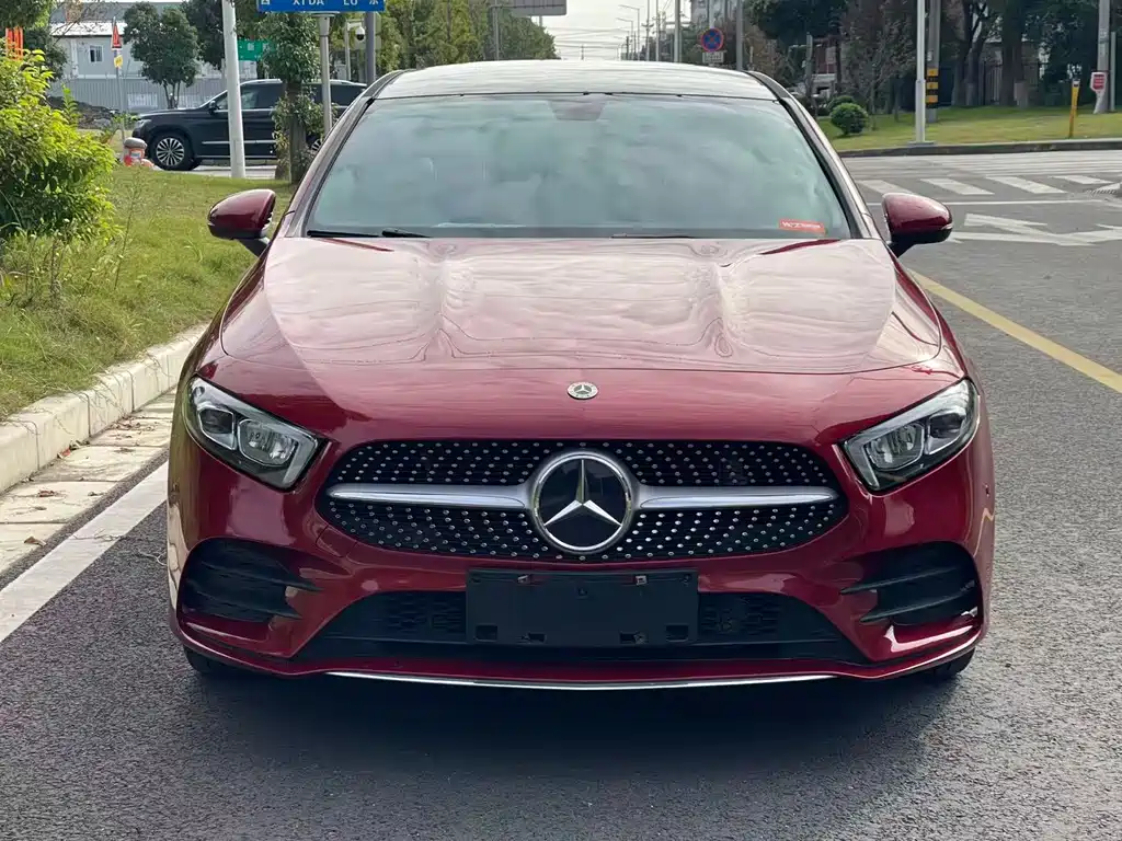Mercedes-Benz Mercedes-Benz A-Class 2021 A 200 L Sport Sedan Fashion Edition 2021 - thumbnail 2